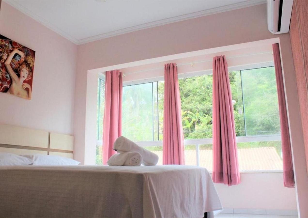 Apartamento Inteiro 3 Quartos No Condominio Solar Das Bromelias Bombinhas Exteriér fotografie